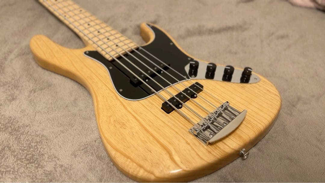 ベース Kikuchi Guitars Hermes MV5 NAT