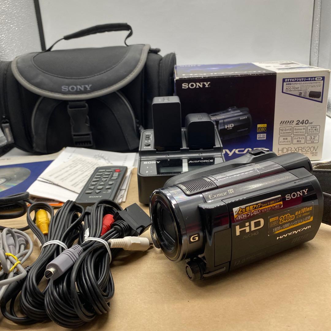 Sony HDR-XR520V フルハイビジョンハンディカムとアクセサリー一式