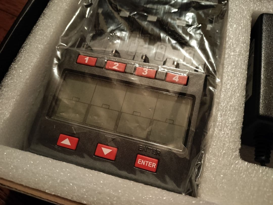 自動車 Hitec X4 ADVANCED II AA/AAA Charger