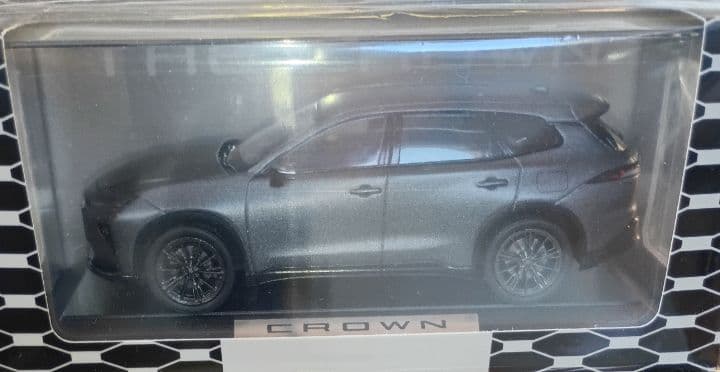 CROWN estate 1/30スケール マットメタル96台 限定