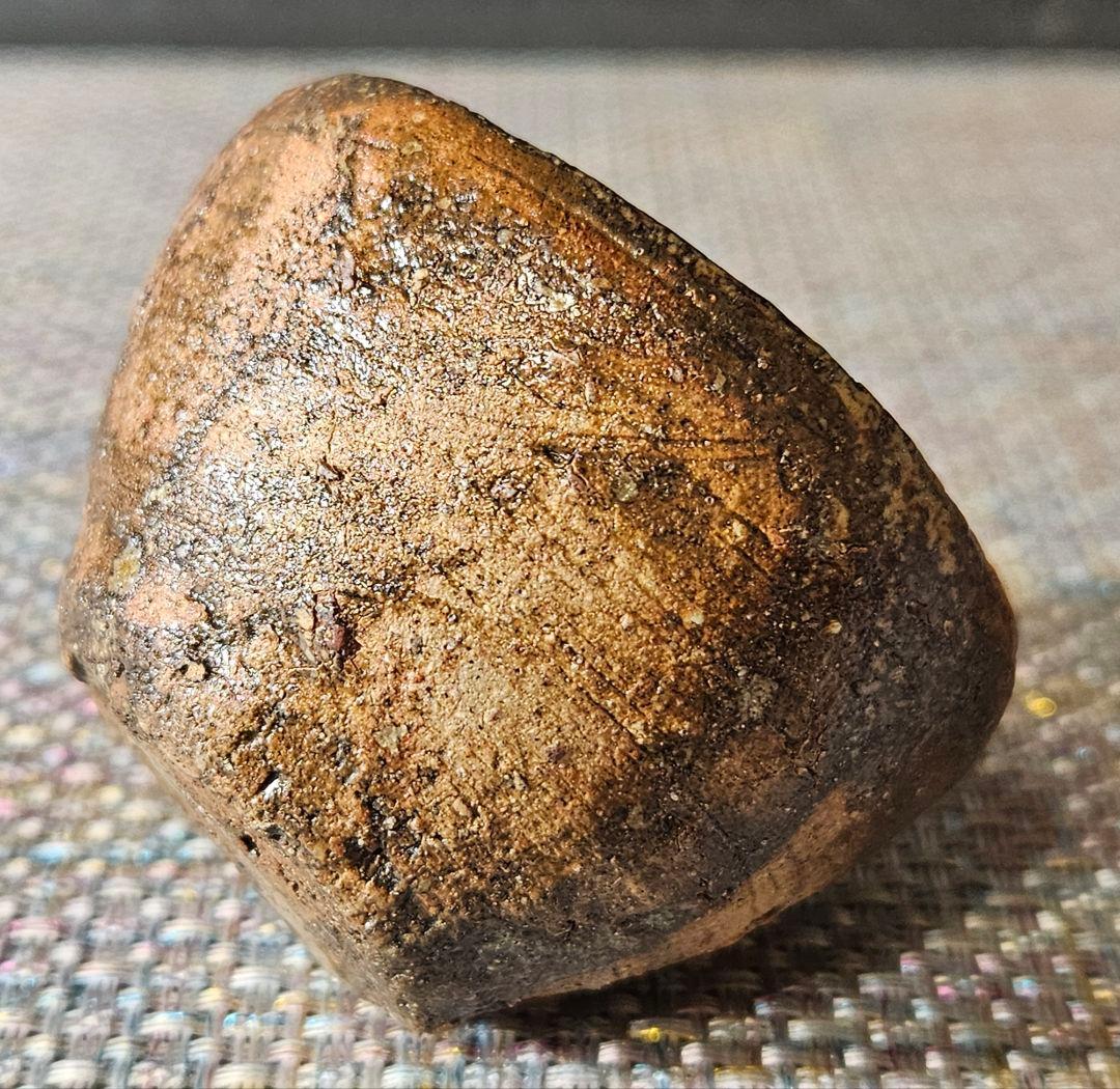 江戸時代　古信楽系　油揚げ手　ぐい呑　酒杯　盃　酒器　土もの　 古陶磁器