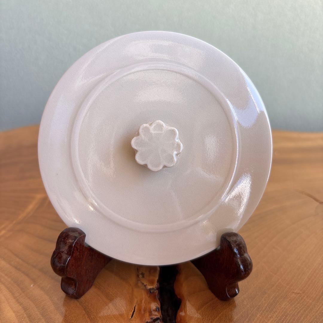 牙黄磁 しのぎ共蓋水指 加藤渓山作 茶道具 共箱