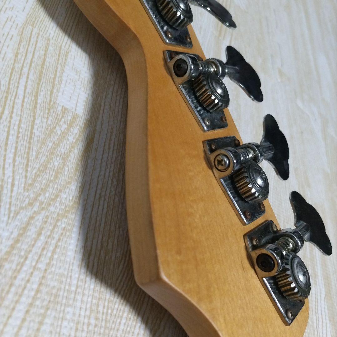 プレッションスタイル　サンバースト 4弦エレキベース