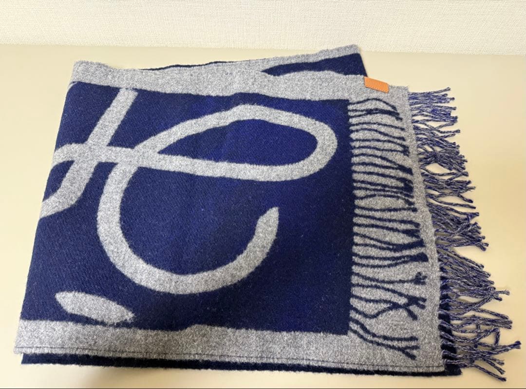 ロエベ　ウールカシミアマフラー