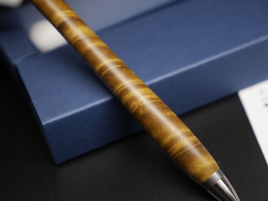 出品25日まで　ウッドペンクラフト　朴縮杢　ボールペン