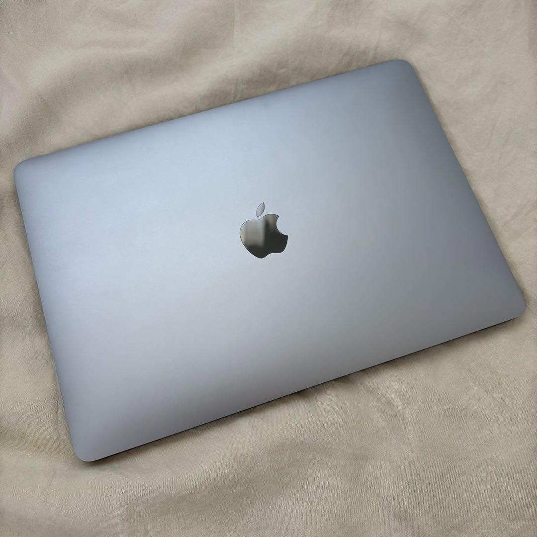 2020年製のMacBook Air 13インチモデル（Intel版）