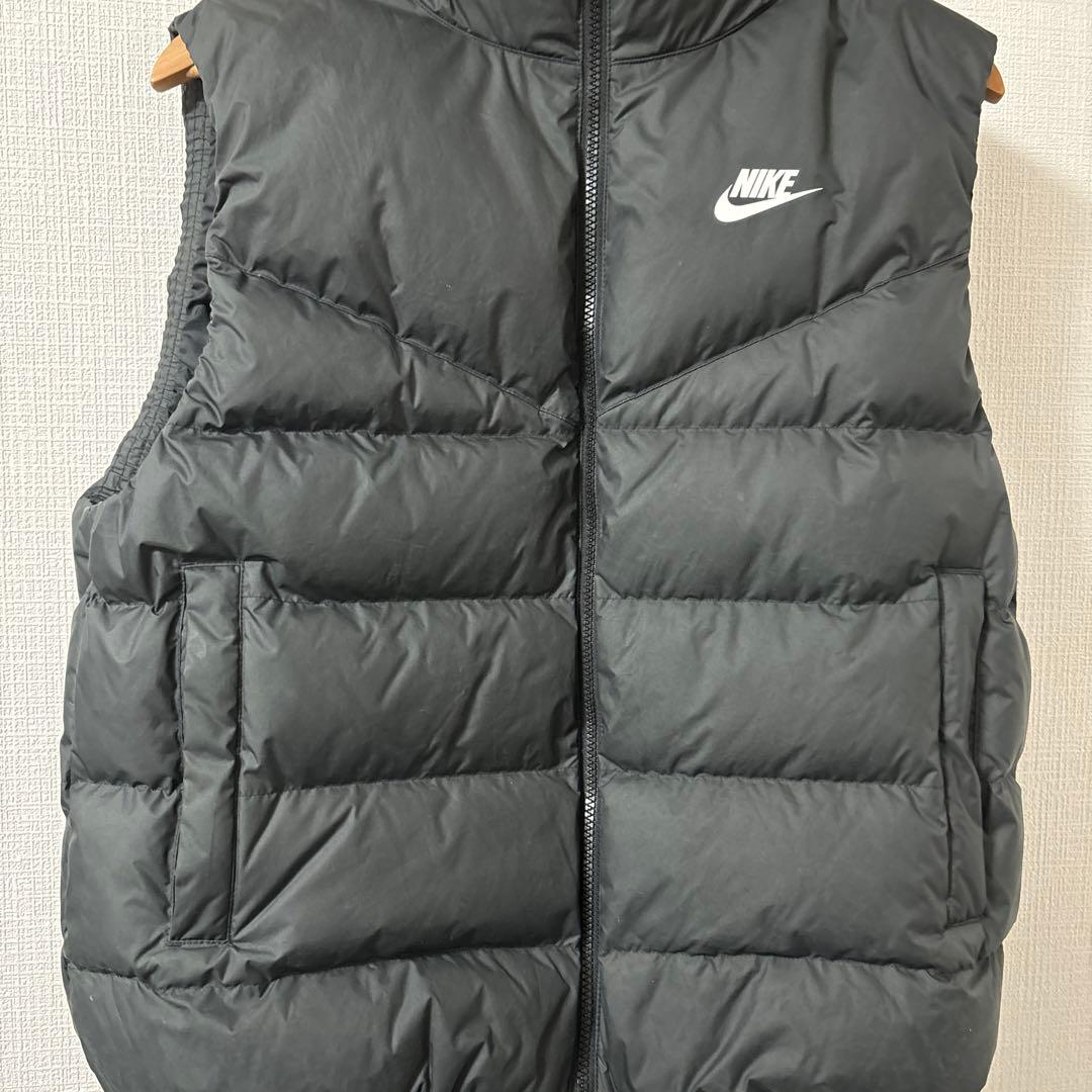 Nike ブラック ダウンベスト（美品）