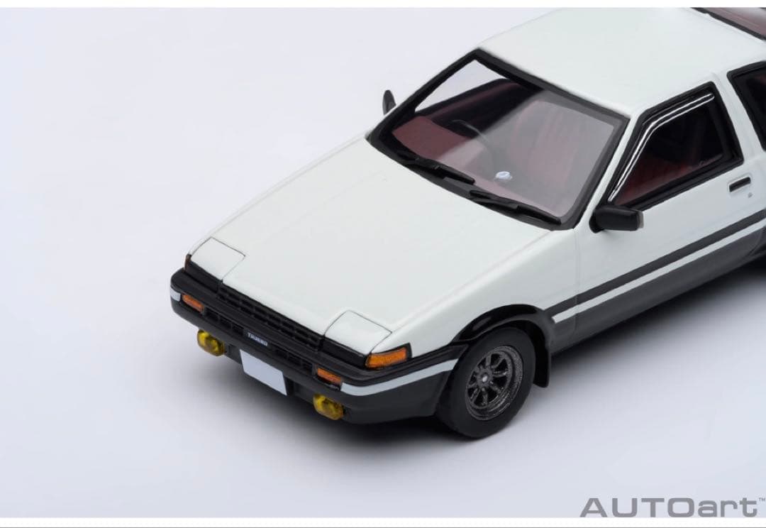 AUTO art頭文字D トレノAE86 1/64　豆腐パーツ付属