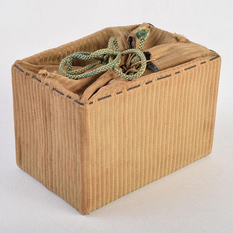 茶道具　古布　小さな茶箱　茶碗　香合など　八点　一式　仕覆付　C　R9394