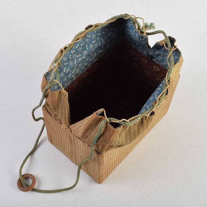 茶道具　古布　小さな茶箱　茶碗　香合など　八点　一式　仕覆付　C　R9394