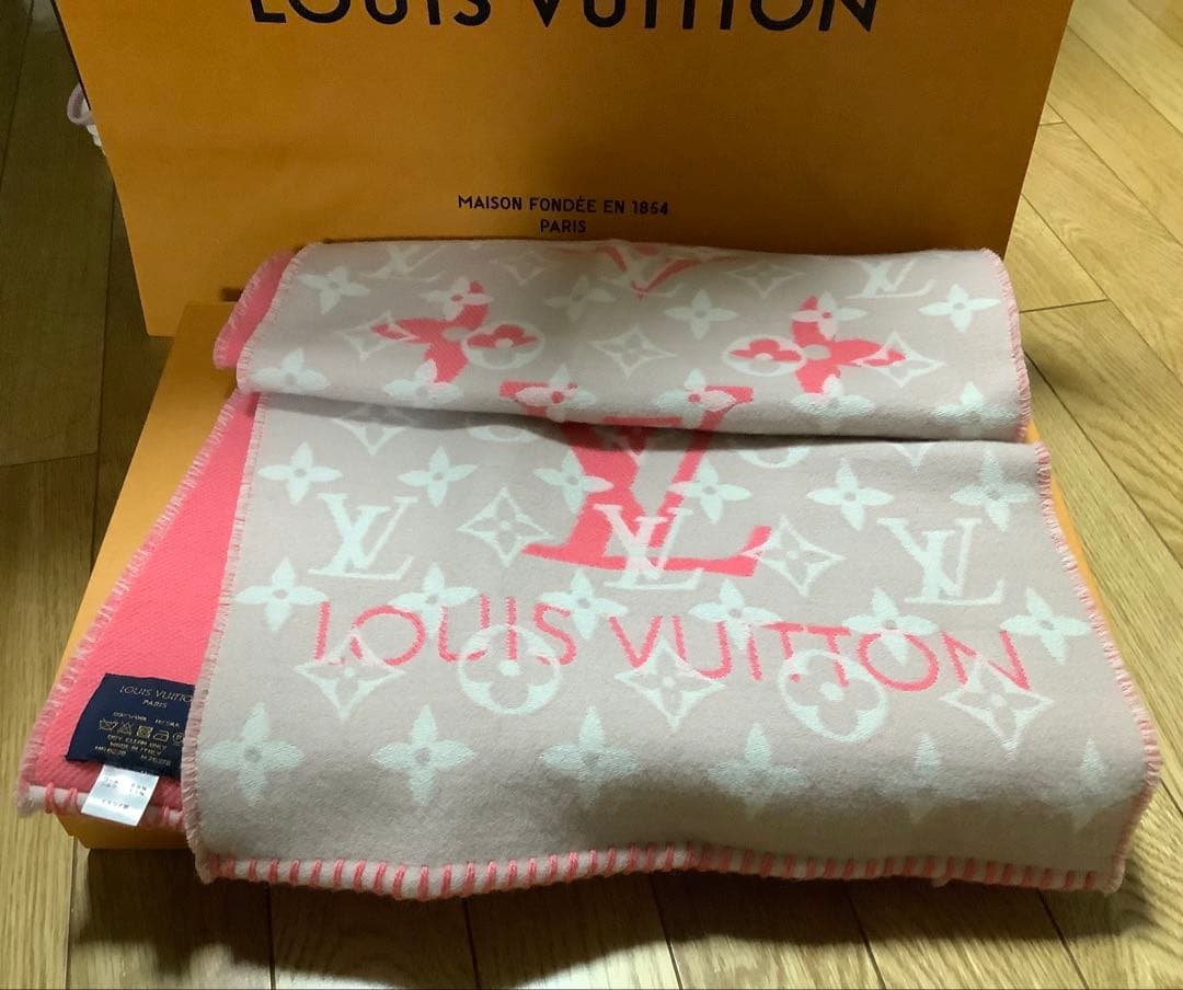 ルイヴィトン　マフラー エシャルプ・オールユーニード　難有り