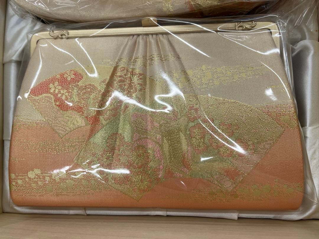 新品未使用　和装用バッグと草履　写真追加しました