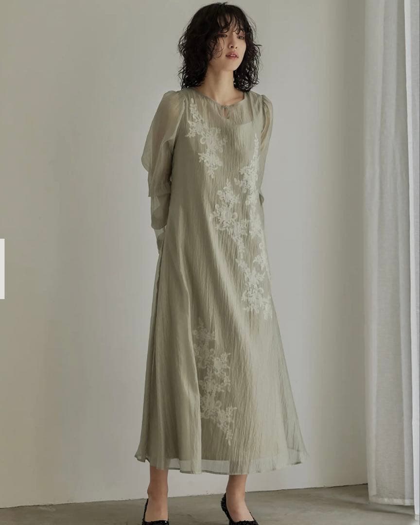 【niana】シアーAラインワンピース　マタニティドレス