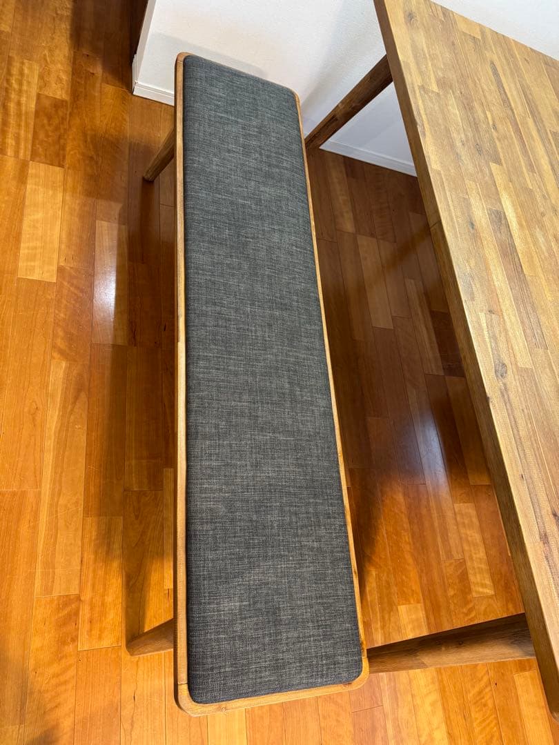 ゆー　テーブル