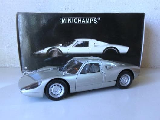 特価 MINICHAMPS 1/18 ポルシェ 904 Carrera GTS