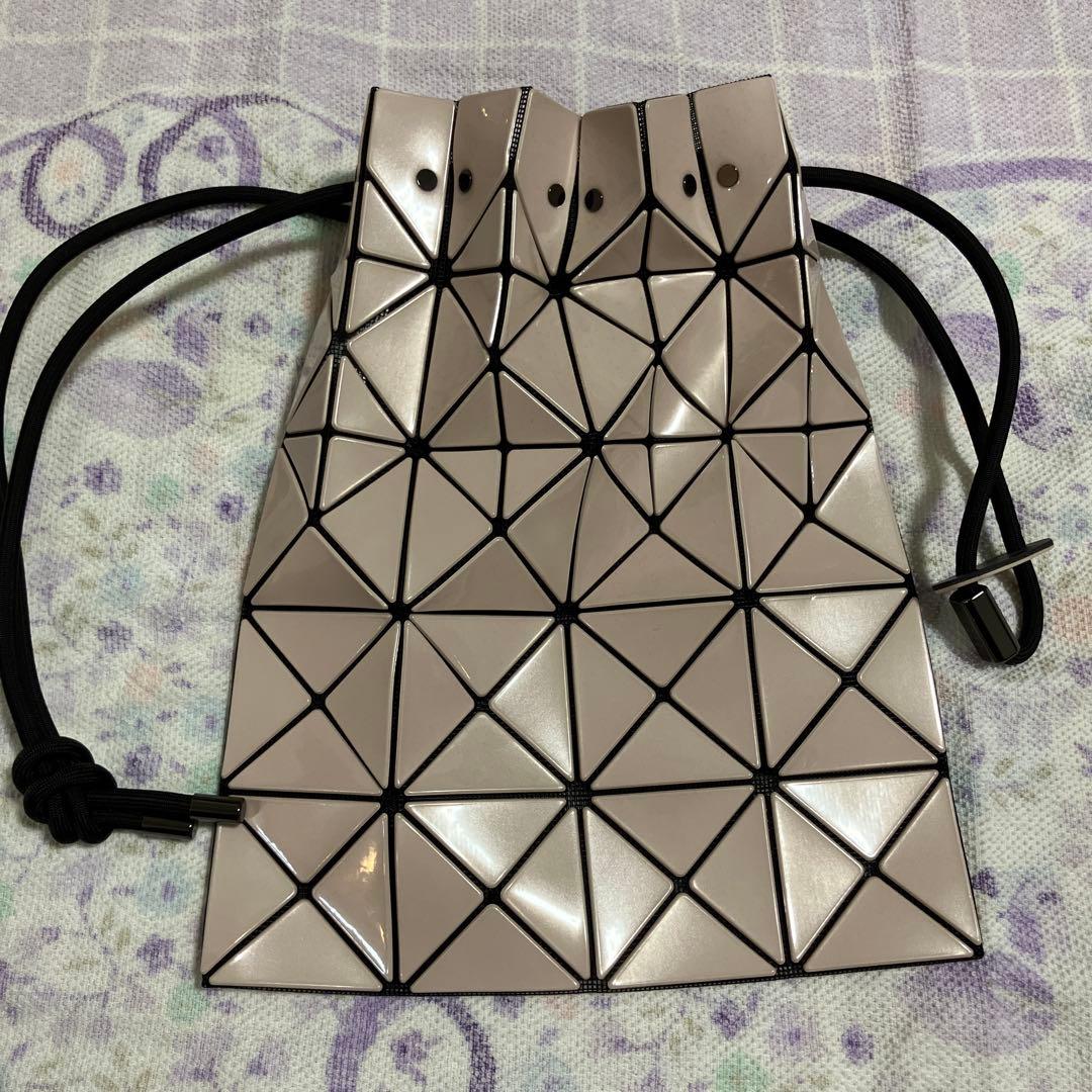 BAOBAO ISSEI MIYAKE ピンク ショルダーバッグ