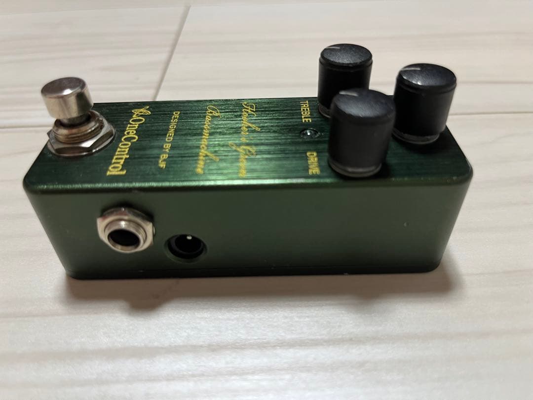 ギター OneControl Hooker's Green Bassmachine