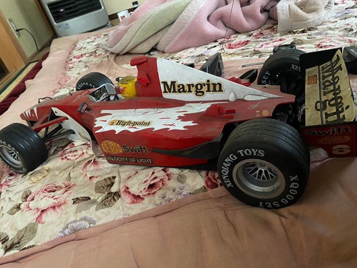 ラジコンレーシングカー