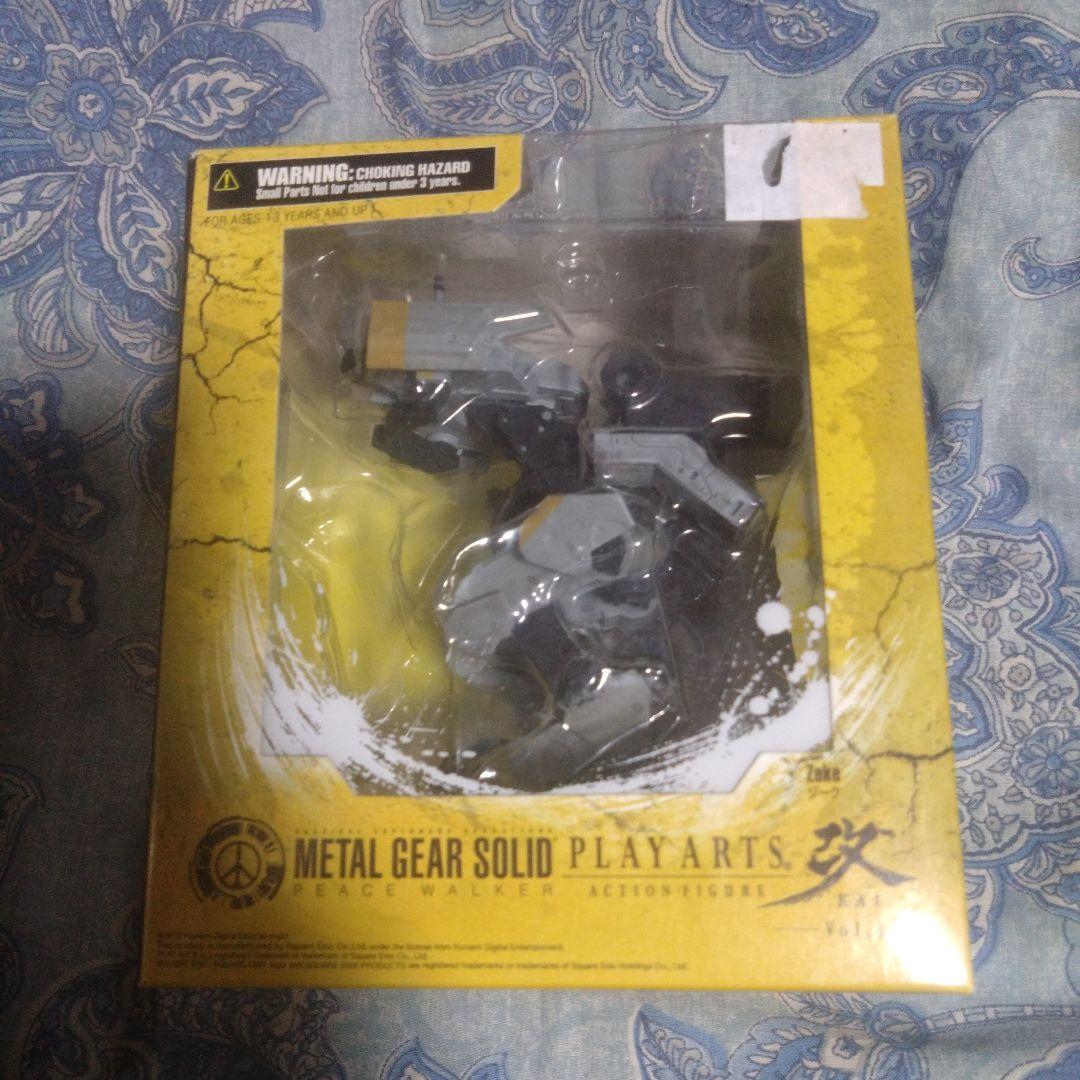 メタルギアソリッド　プレイアーツ改　メタルギアzeke