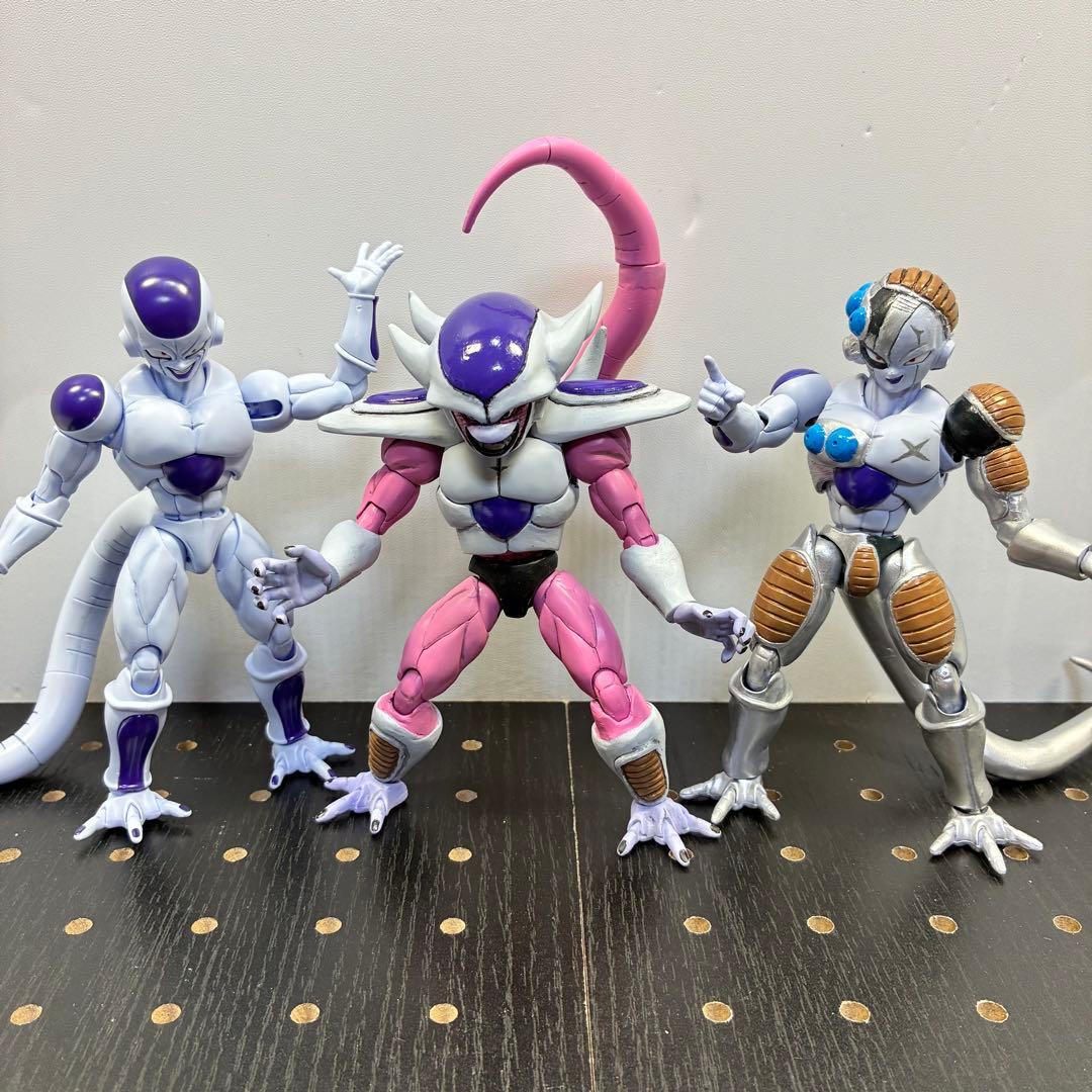 ドラゴンボール　フリーザ　プラモデル　ジャンク