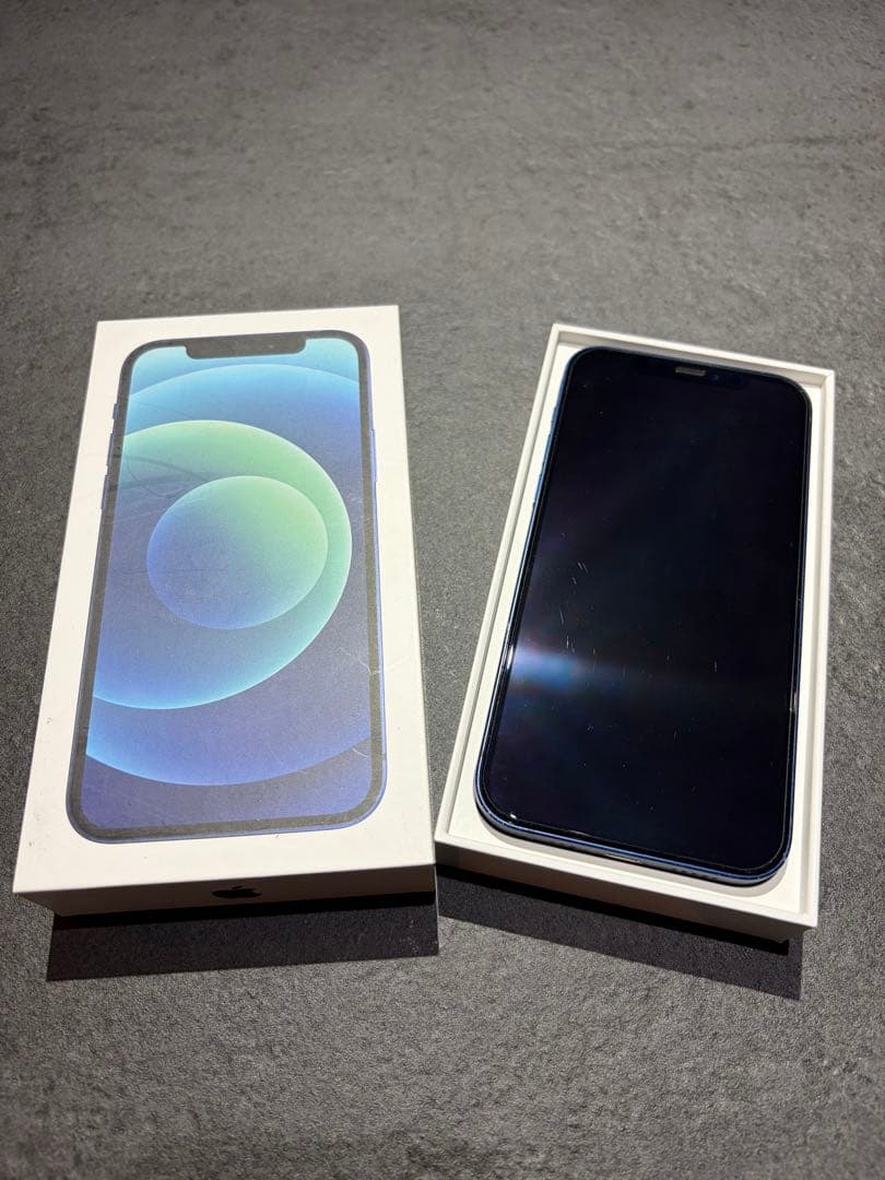 Apple iPhone 12 64G SIMフリー