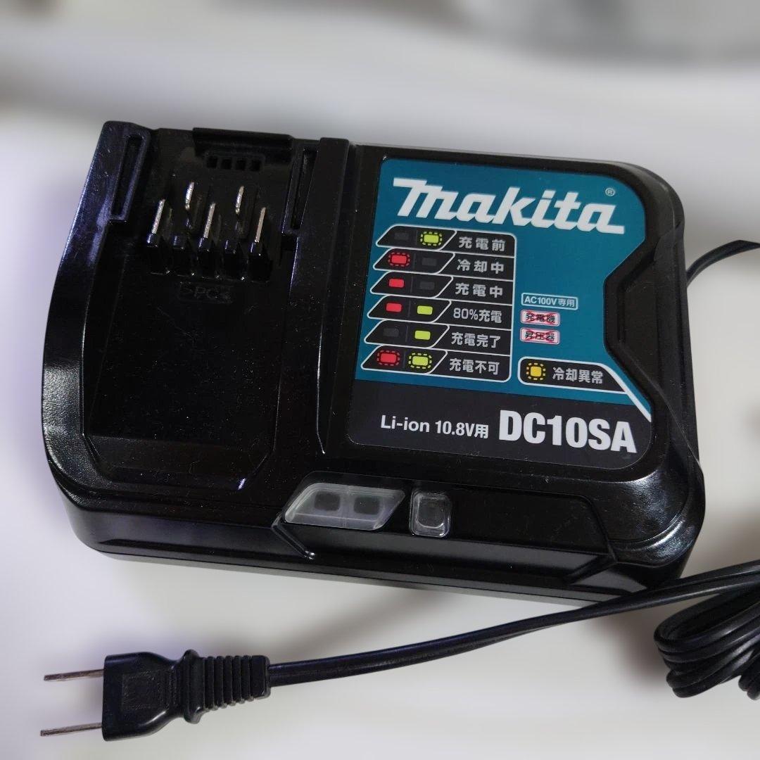 マキタ10.8V充電式クリーナCL108FD　充電器