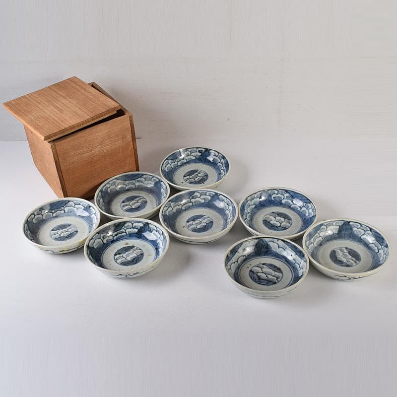 和食器　伊万里焼　古伊万里　染付　花草文　皿　八客　時代箱付　C　7626