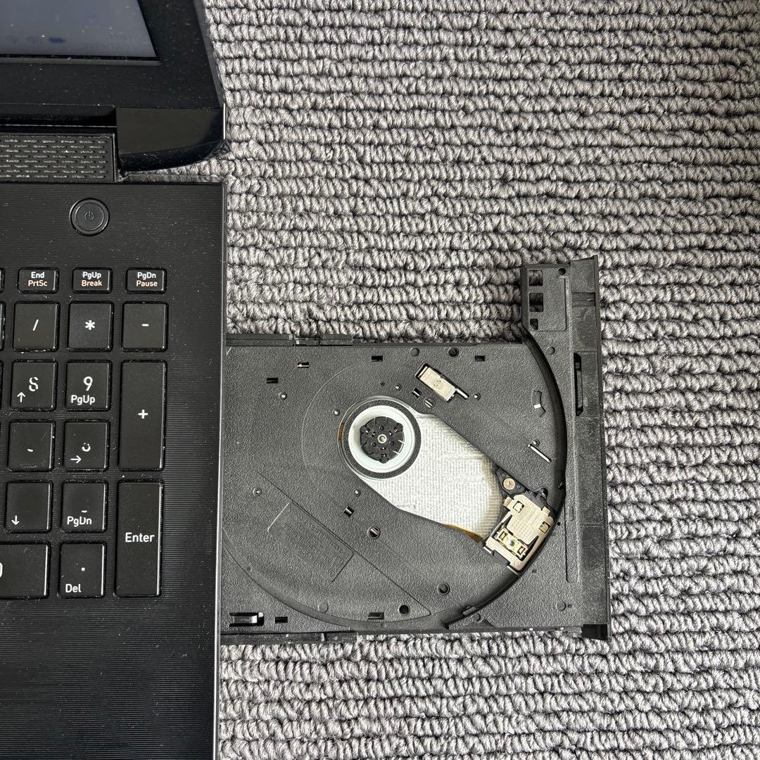 東芝dynabook BJ65/FS i3-10110U メモリ8GB AC付き