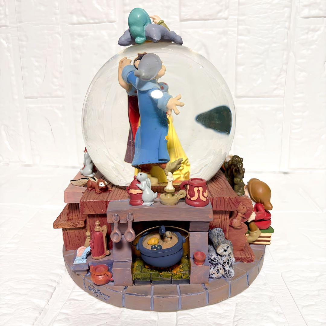 ディズニー　白雪姫　7人の小人　スノードーム　オブジェ
