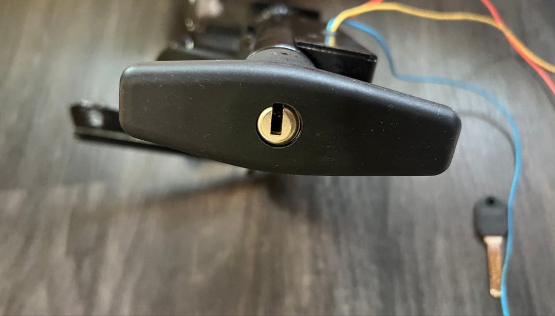 ランドクルーザープラド　ブレーキロックジャパン　ビバリーオートTRJ150