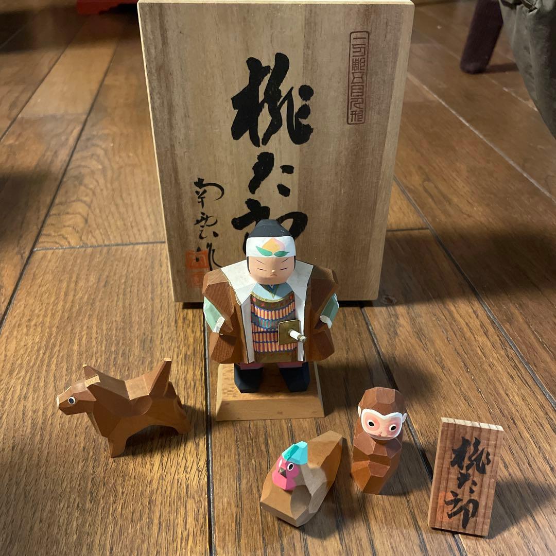 桃太郎の木製置物セット