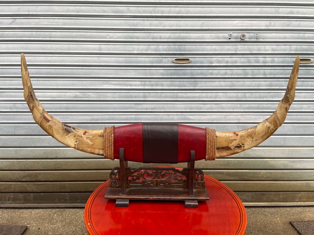 水牛の角 置物 ドラゴン彫刻付き