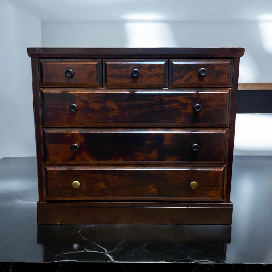 天板に傷あり　4段6杯の民芸タンス　桜無垢材または欅材　民藝　和室にも洋室にも