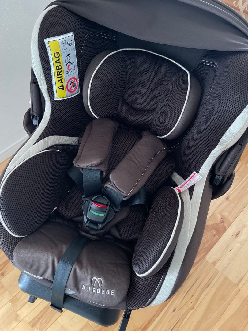 【美品】新生児チャイルドシート エールベベ クルット3iグランス isofix