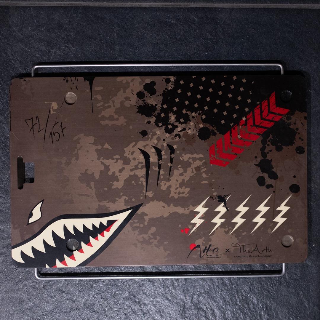 H&O × TheArth 床JAWS ザース　床ジョーズ