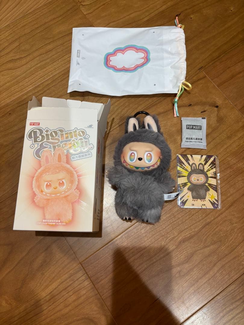 ラブブ　シークレットPOP MART