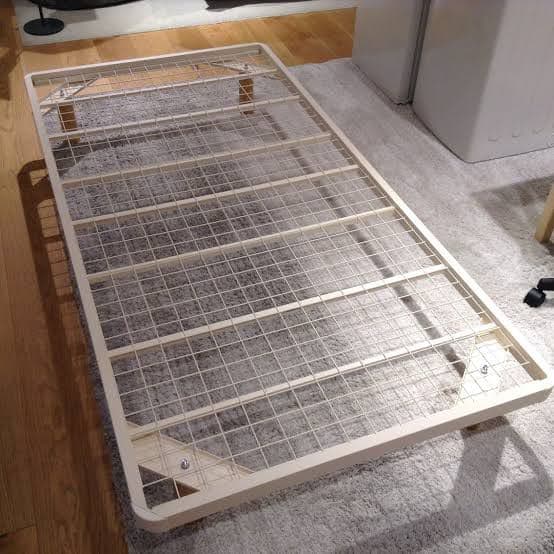 お値下げ！無印スチールベッド