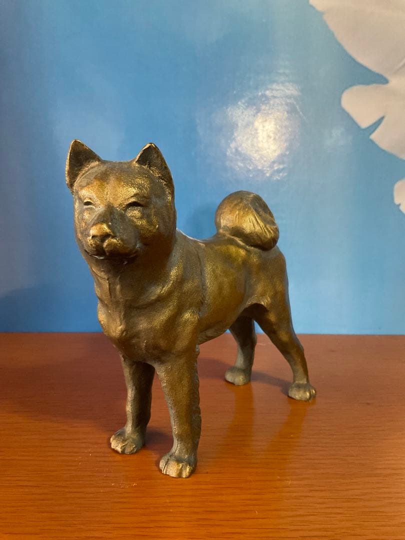 犬の置物　美術工芸品　　置物　　いぬ　インテリア コレクション　金属製