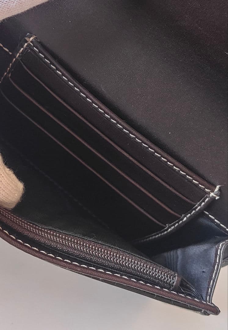 mon【未使用】GUCCI 二つ折り財布 GG柄 PVC ブラウン