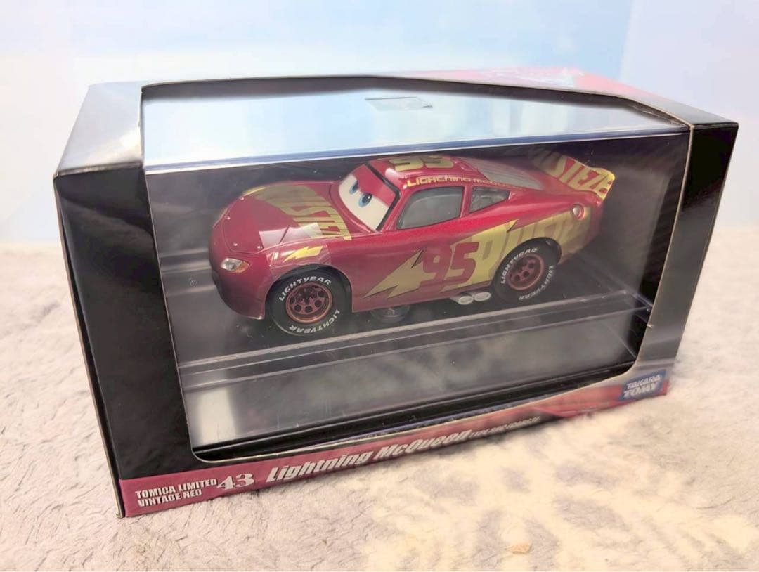 トミカ　リミテッド　ヴィンテージ　NEO　ライトニング・マックイーン