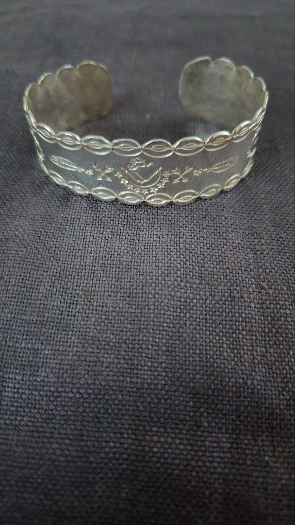 ERICKA NICOLAS BEGAY エリッカニコラスビゲイ バングル