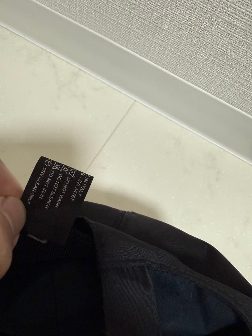 プラダ キャップ 三角ロゴプレート RE-NYLON 黒 L