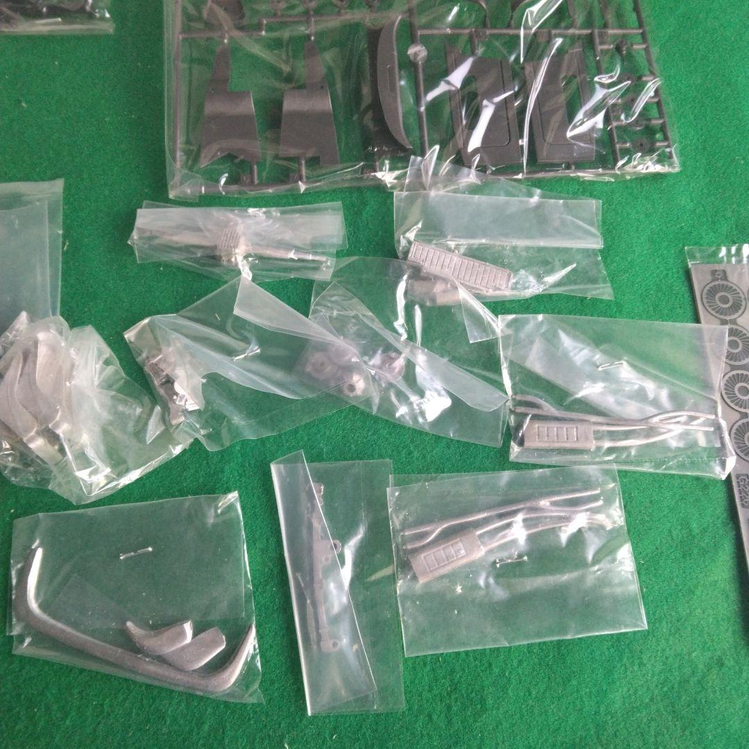 フェラーリ 250GT SWB 1/24スケール　グンゼ産業　ハイテク