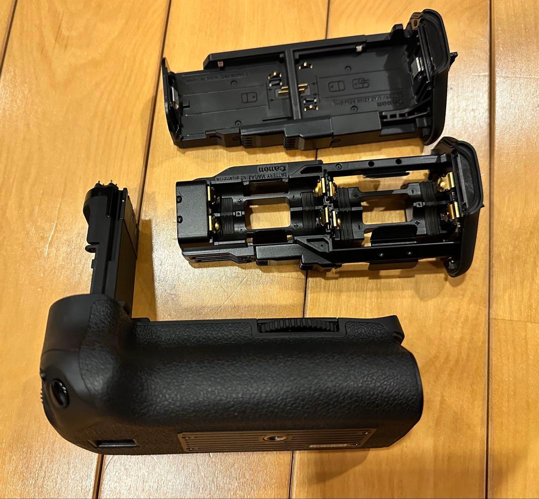 Canon EOS 5D Mark III 本体と付属品