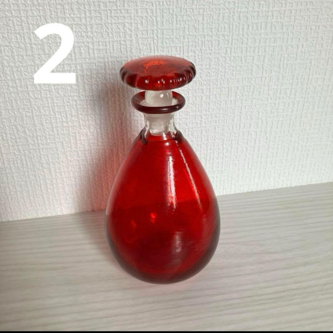 o*f様 2【倉敷ガラス】小谷眞三 花型栓の赤瓶