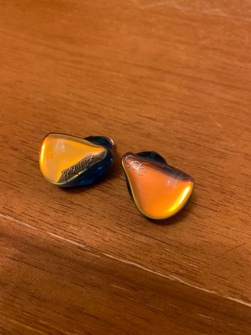 QDC FRONTIER 有線イヤホン