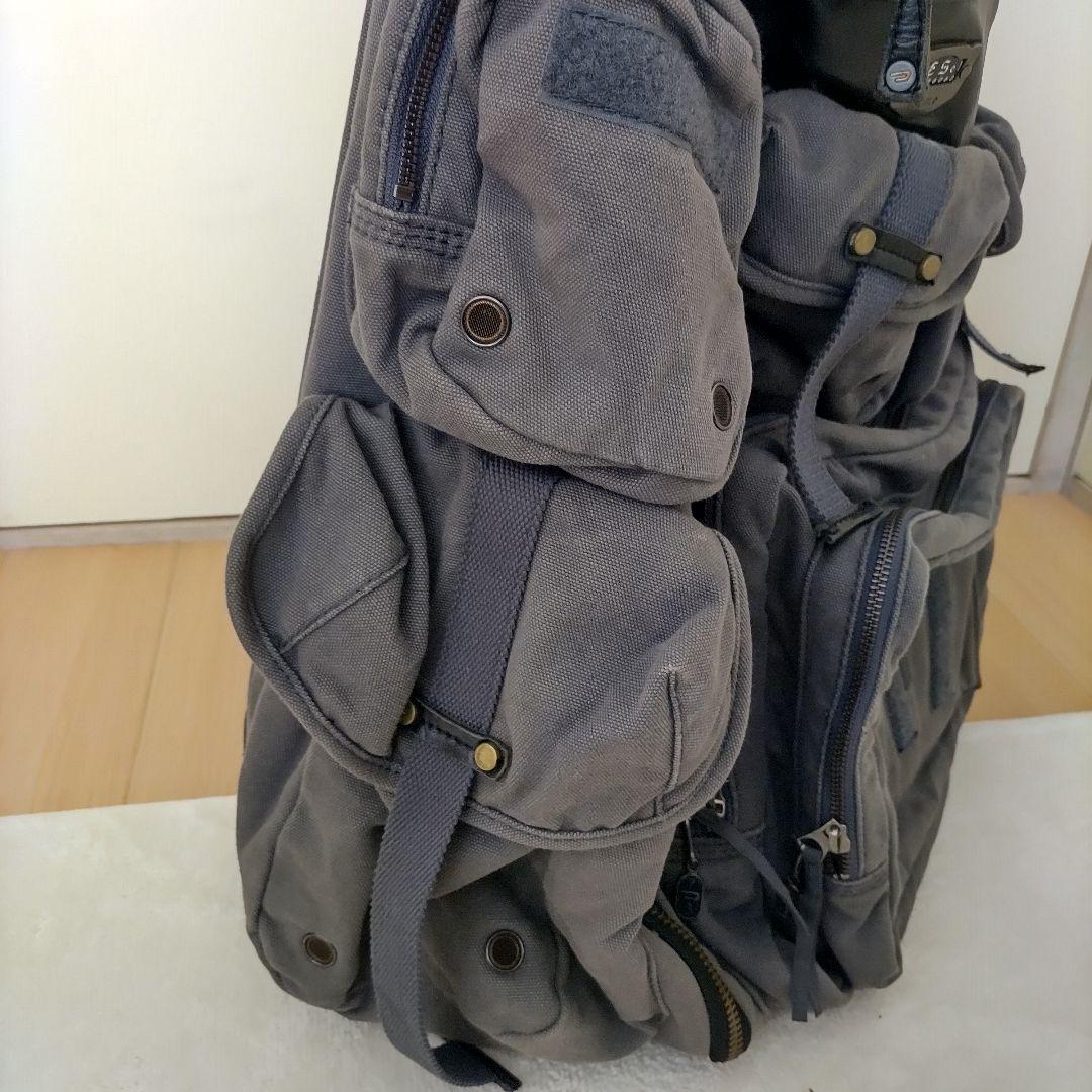 よっちゃん&アッ君　Diesel グレー キャリーバッグ