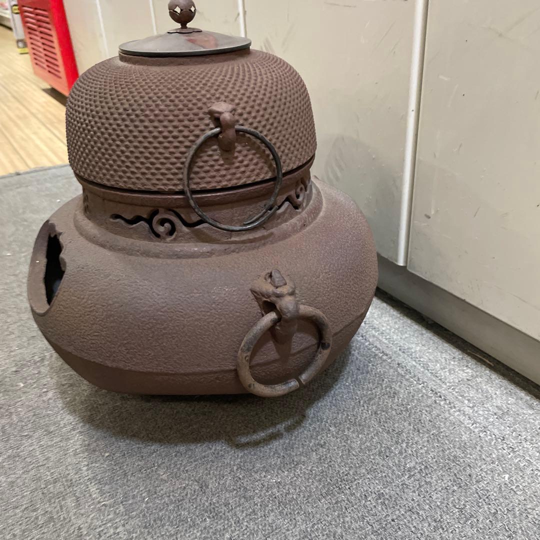 約33センチ×32センチ 茶釜　骨董品　鉄釜