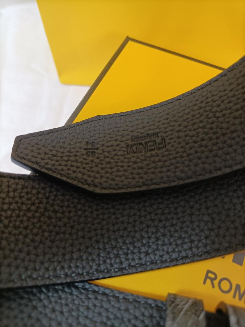 100cm☆FENDI(フェンディ) メンズベルト 美品 グレー