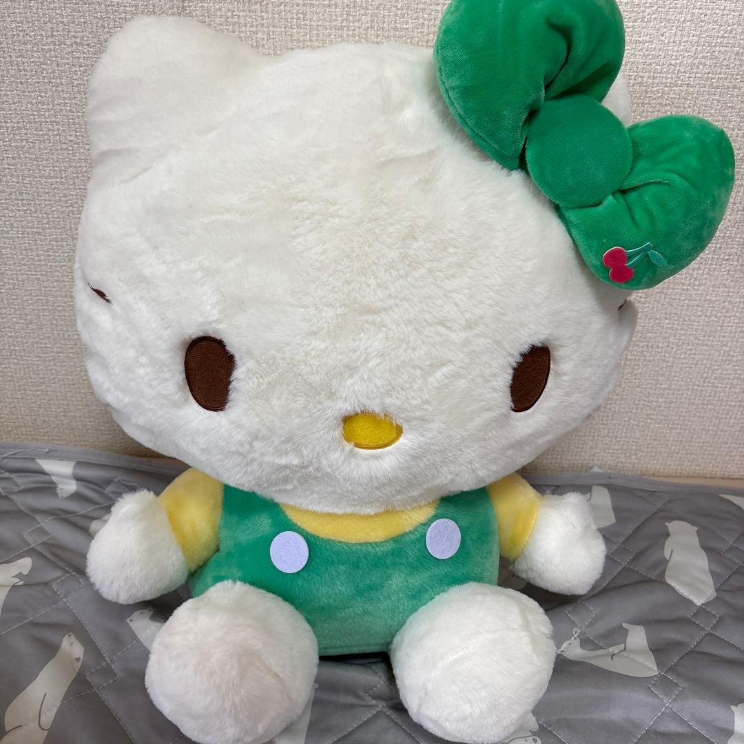 ハローキティ ぬいぐるみ